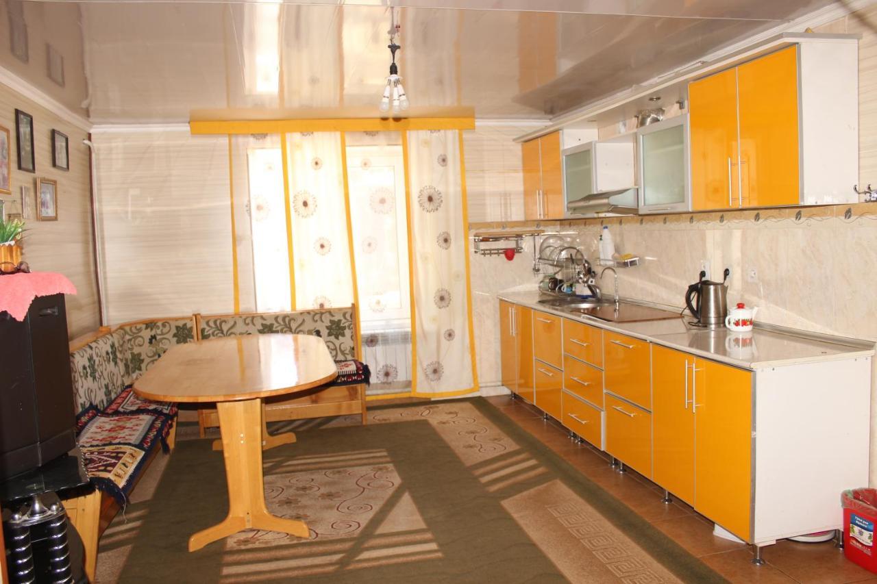 Guest House Jamal Naryn 外观 照片